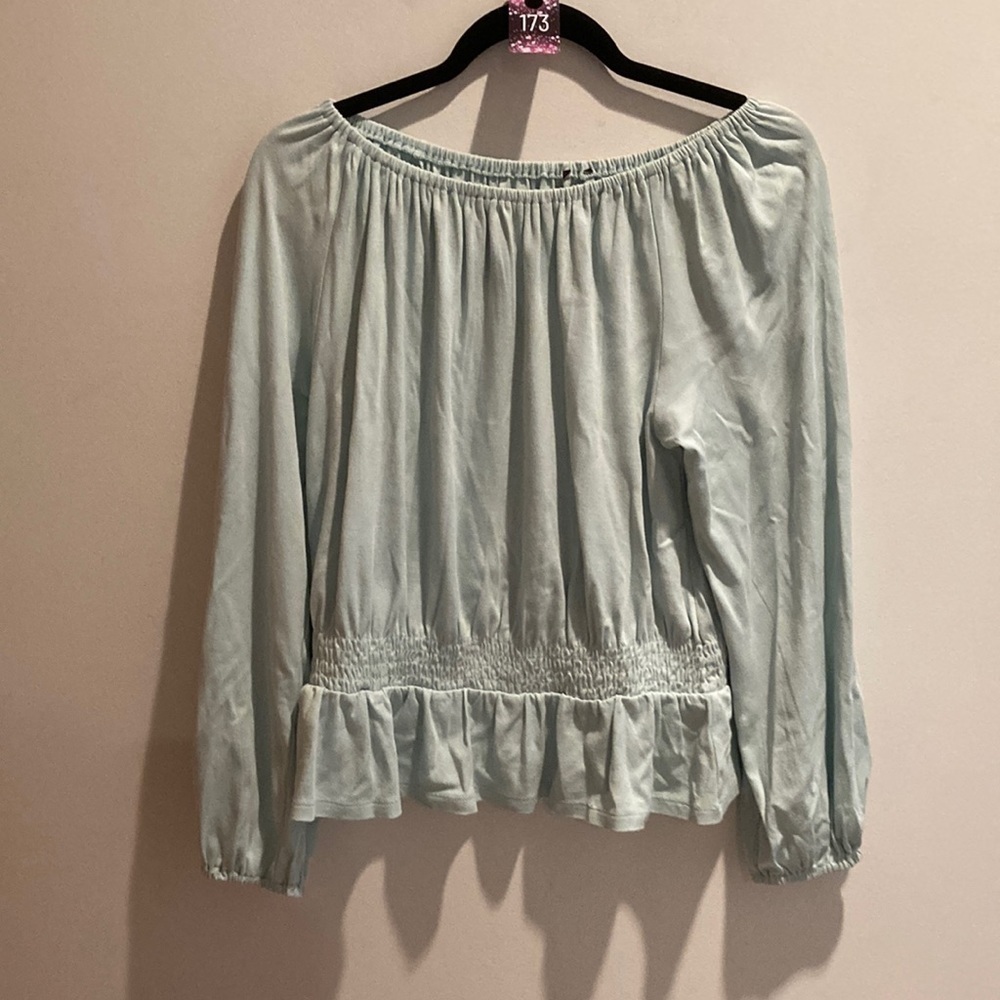 175 Off Shoulder